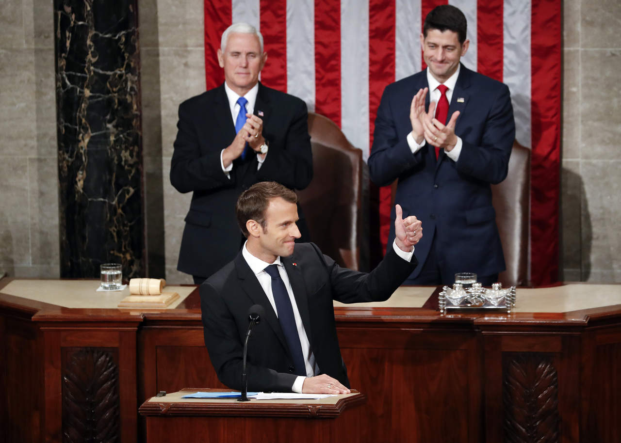 Es la primera vez que un presidente de Francia pronuncia un discurso ante el Congreso en más de una década. (AP)