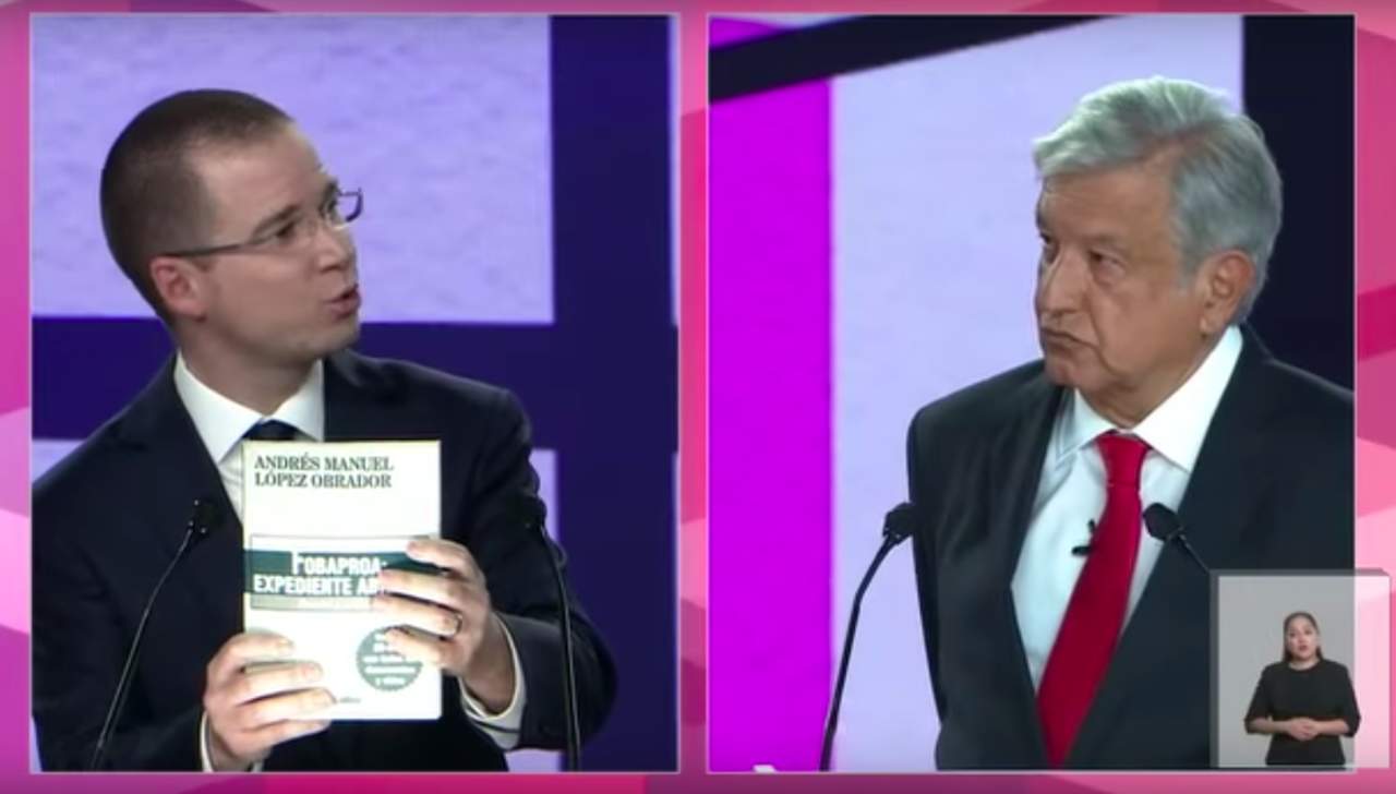 Ricardo Anaya señaló en el debate presidencial que el tabasqueño militaba en el PRI cuando Carlos Salinas de Gortari fue candidato a la Presidencia de México. (ESPECIAL) 