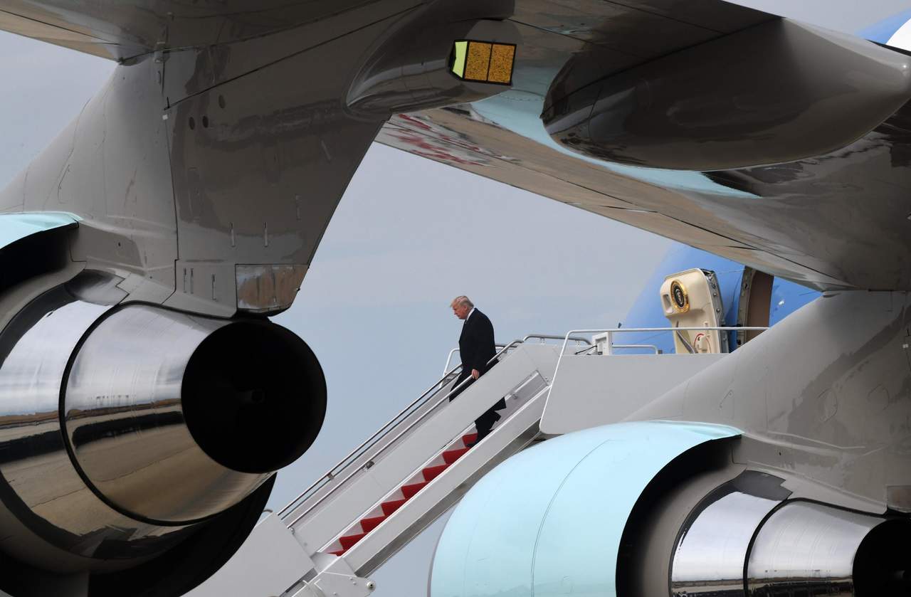 En febrero de 2018, el presidente Trump y la compañía Boeing llegaron a un acuerdo para la producción de dos nuevos aviones presidenciales que costarán tres mil 900 millones de dólares. (ARCHIVO) 