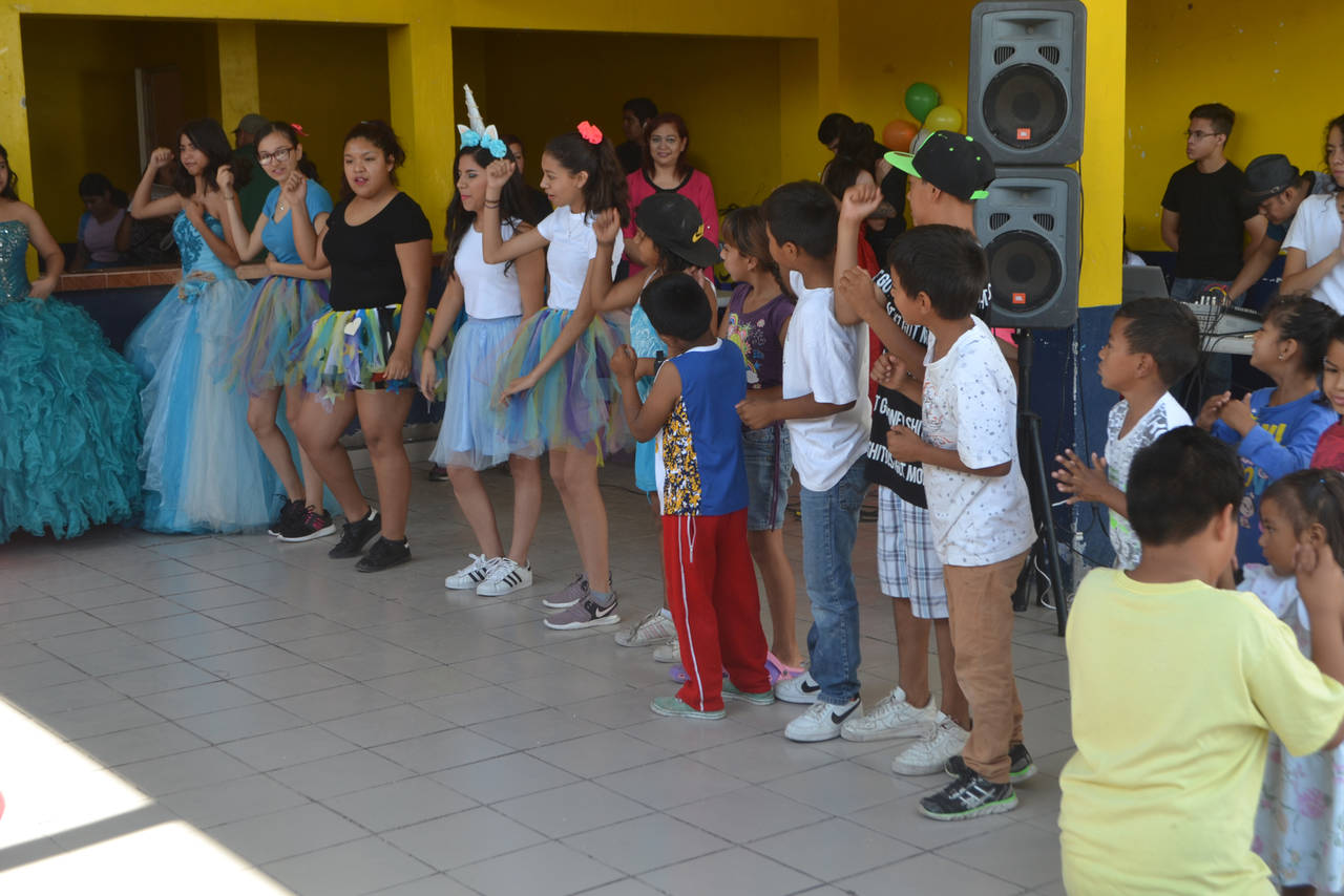 De fiesta. La celebración por el Día del Niño se realizó en un salón de fiestas ubicado en la colonia Paraíso del Nazas. 