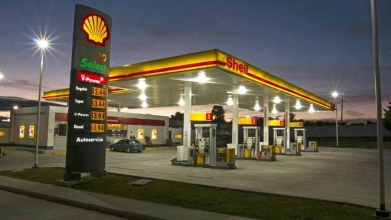 Además, en todo Estados Unidos el 16% de las gasolineras están cobrando más de 0.79 centavos de dólar por litro (3 dólares por galón), de acuerdo con la Asociación Automovilística del país. (ARCHIVO)