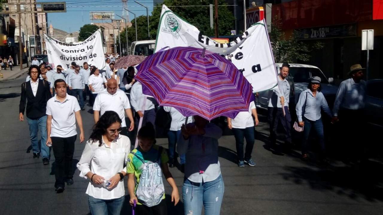 La marcha se da en el marco del Día del Trabajo. (EDITH GONZÁLEZ) 