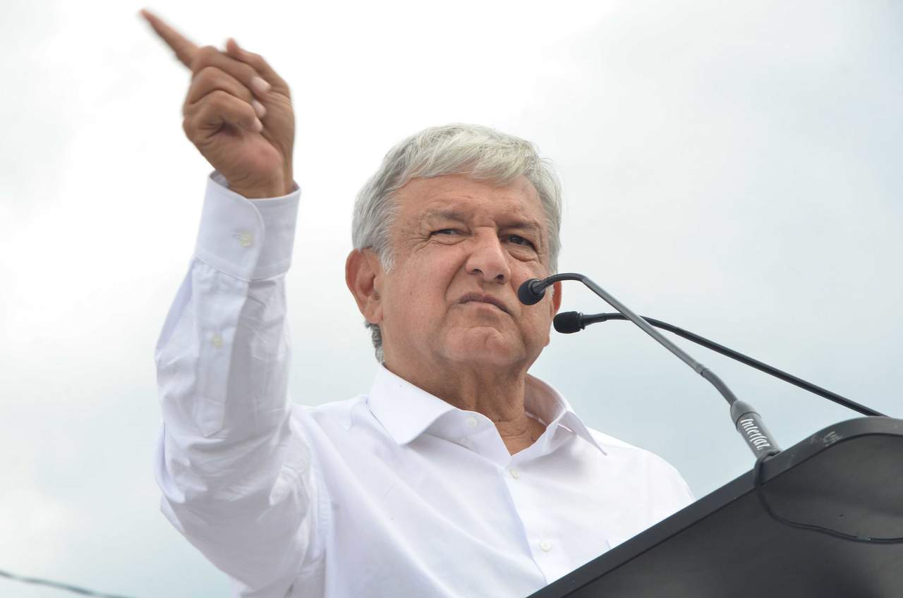 Dos de las tres empresas con mayor arraigo en La Laguna, Lala y Peñoles, se han convertido en blanco de críticas del candidato presidencial de Morena-PT-PES, Andrés Manuel López Obrador. (NOTIMEX)