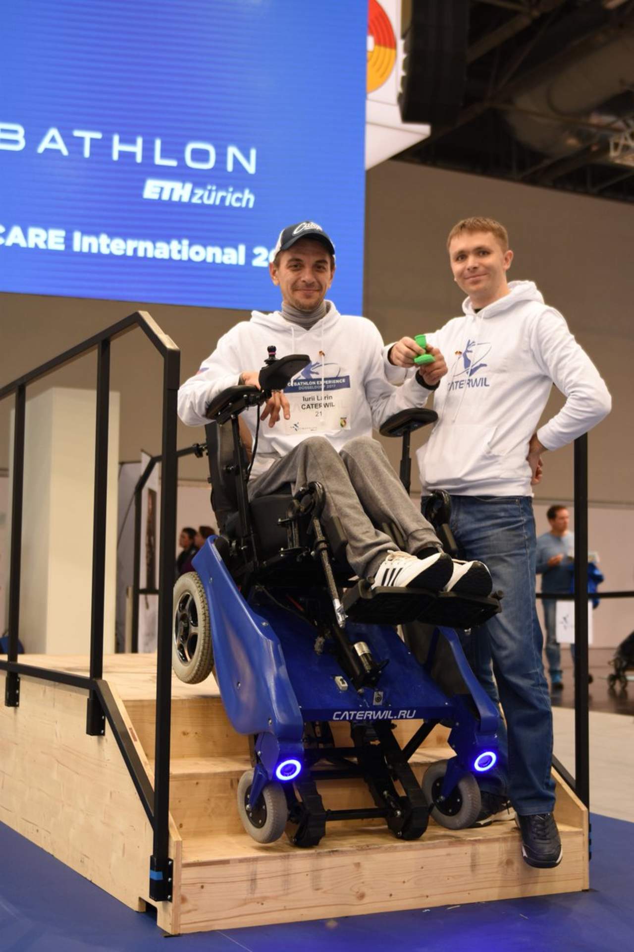 La empresa rusa CaterWil, desde hace poco firma residente del parque de innovaciones moscovita de Skólkovo, desarrolló y puso a la venta la silla de ruedas quizá más móvil construida hasta la fecha. (ARCHIVO)