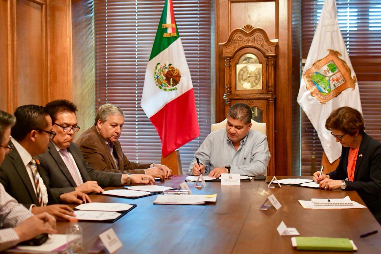 Labor. Fue ayer que la Fiscalía firmó un convenio de colaboración con el Instituto Mexicano para la Competitividad.