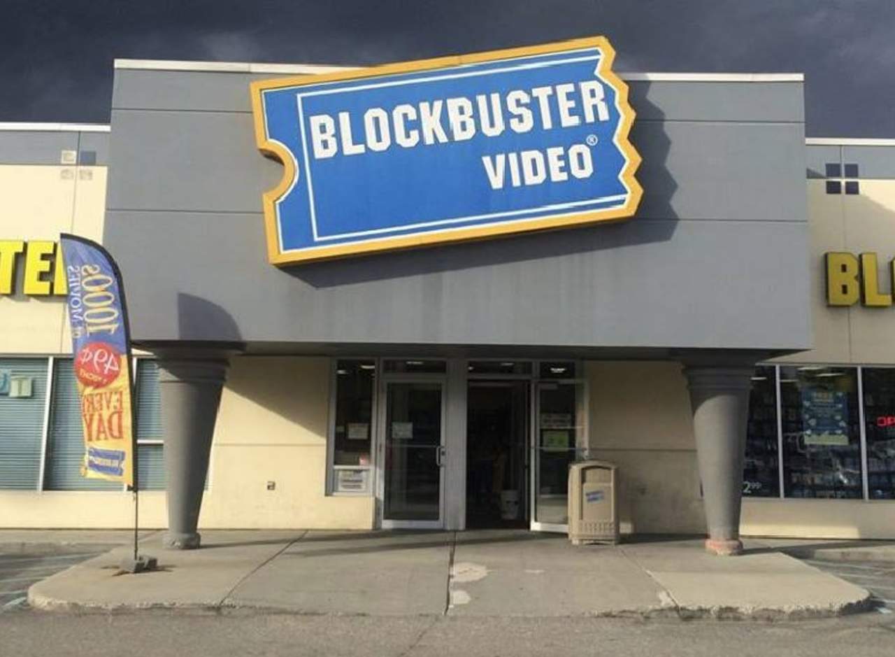 Una de las últimas tiendas Blockbuster se niega a cerrar