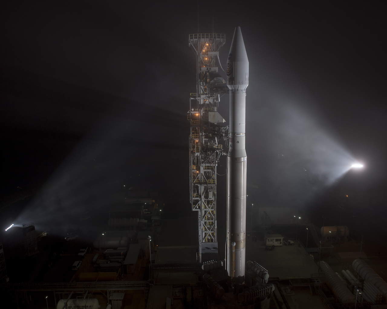El cohete United Launch Alliance Atlas V 401 lleva en su interior el vehículo robótico que será el encargado de explorar el núcleo de Marte. (EFE)