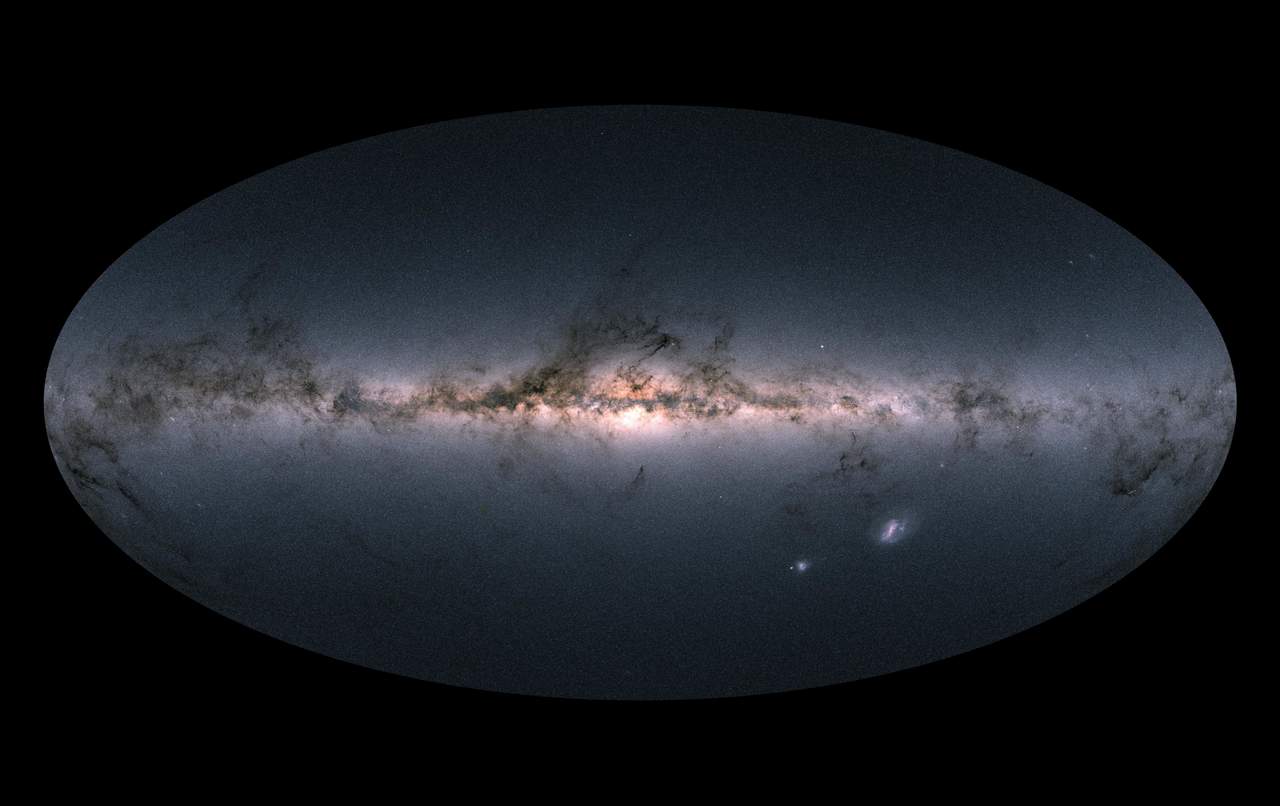 Realizaron una investigación la cual muestra que el disco de la Vía Láctea es de 200 mil años luz de diámetro. (ARCHIVO)