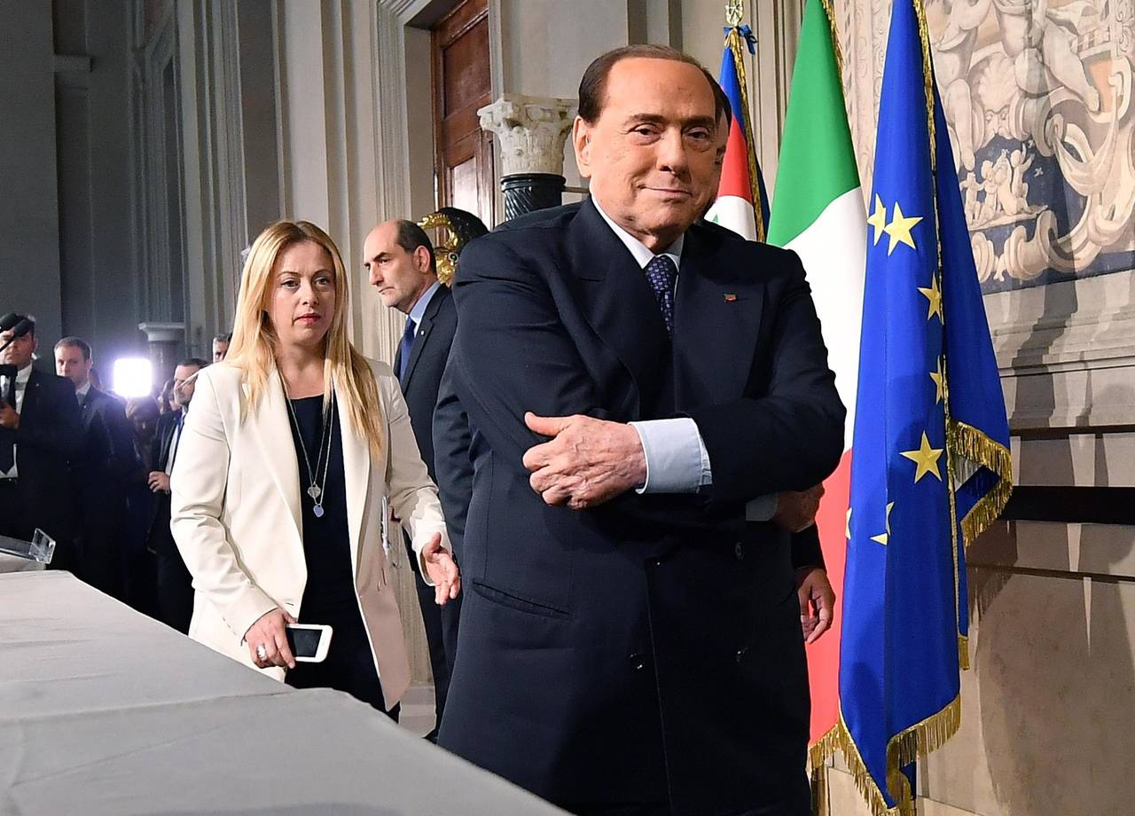 Avance. Berlusconi se hace a un lado en negociaciones. (EFE)