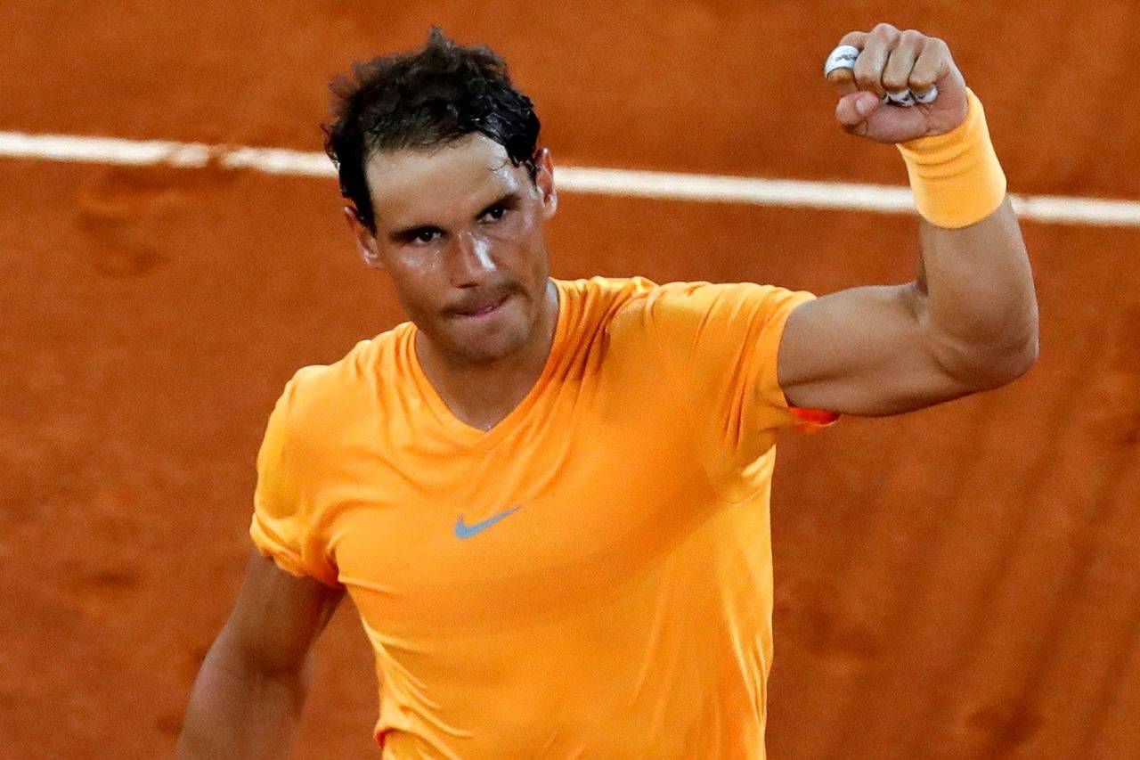 El tenista español Rafael Nadal muestra su alegría tras derrotar al argentino Diego Schwartzman, en octavos de final del Mutua Madrid Open. (EFE)