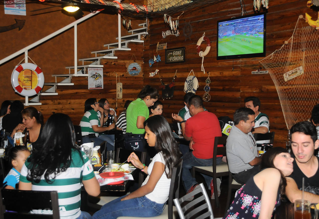 Impacto. Restaurantes de la Comarca Lagunera se alistan para las buenas ventas que dejará la final del fútbol mexicano. (ARCHIVO)