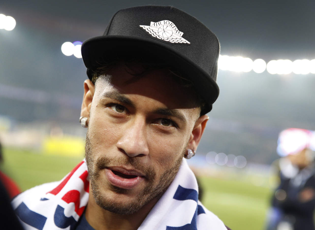 Neymar dijo que 'haría cualquier cosa' por ganar la Copa del Mundo. (ARCHIVO)
