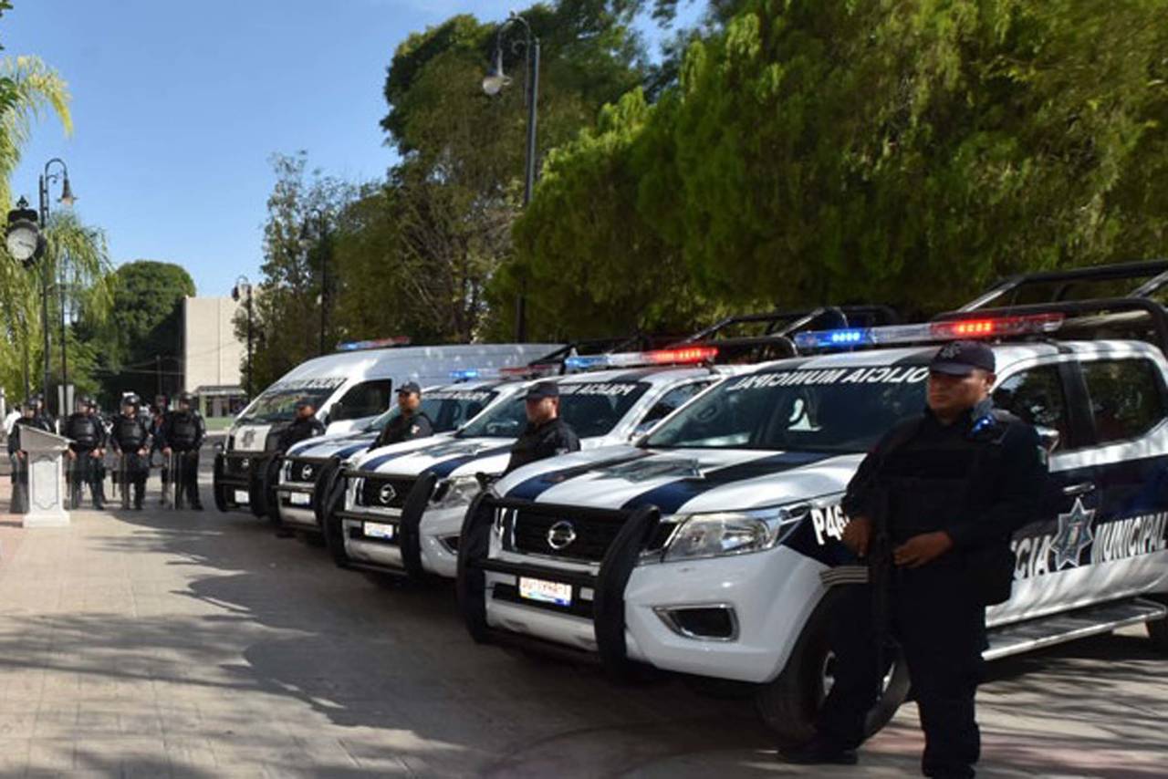 Listos. Estarán vigilando a distancia durante las manifestaciones de apoyo al Santos Laguna. (EL SIGLO DE TORREÓN) 