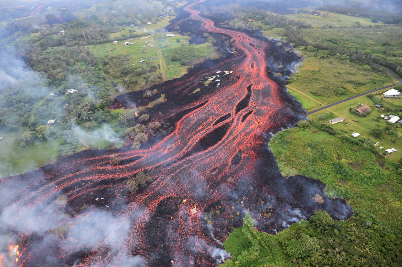 La entrada de lava en el océano contaminaría el aire. (AP)