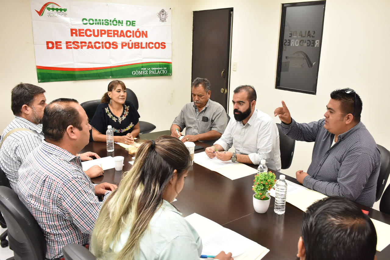 Avances. Regidores se reunieron con encargados de Servicios Públicos Municipales. (EL SIGLO DE TORREÓN)