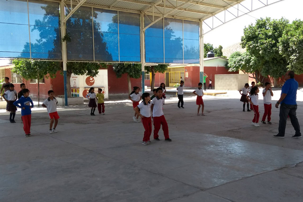 Anuncio. Los tres calendarios escolares son aplicados en planteles educativos de toda la República Mexicana. (ANGÉLICA SANDOVAL)