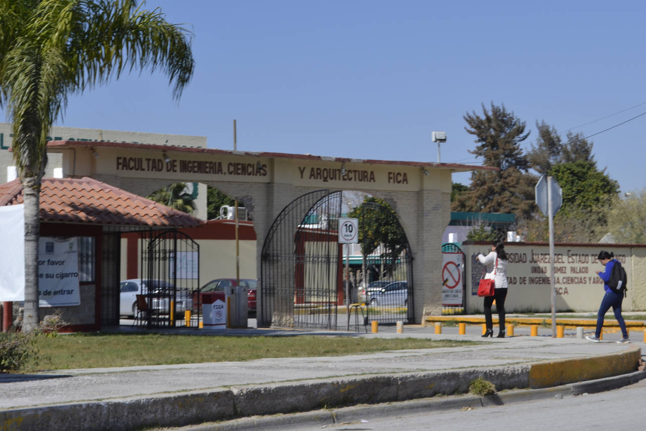 Reconocimientos. Docentes son reconocidos por su labor y por su excelencia en la UJED. (EL SIGLO DE TORREÓN)