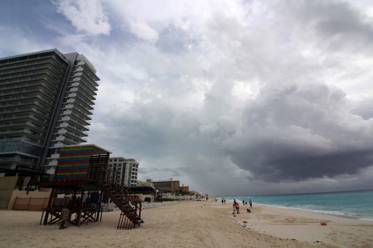 La mañana de este viernes, al oriente de la Península de Yucatán, se formó la tormenta subtropical Alberto, el primer ciclón del Océano Atlántico, previo al inicio de la temporada de ciclones de esta cuenca. (ARCHIVO)