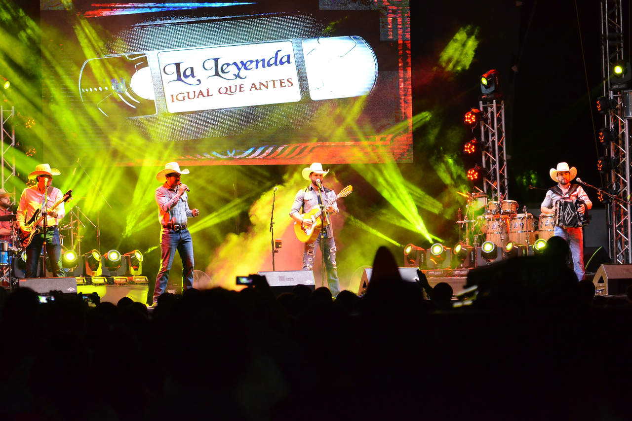 Torreón canta con La Leyenda