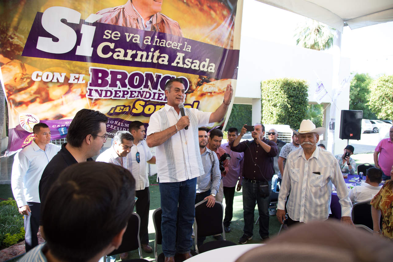 En conferencia, previo a un encuentro con simpatizantes, señaló que todos los que trabajamos y pagamos impuestos no debemos dejar que Andrés Manuel López Obrador tenga la libertad de llamar al 'voto enojado'. (NOTIMEX)