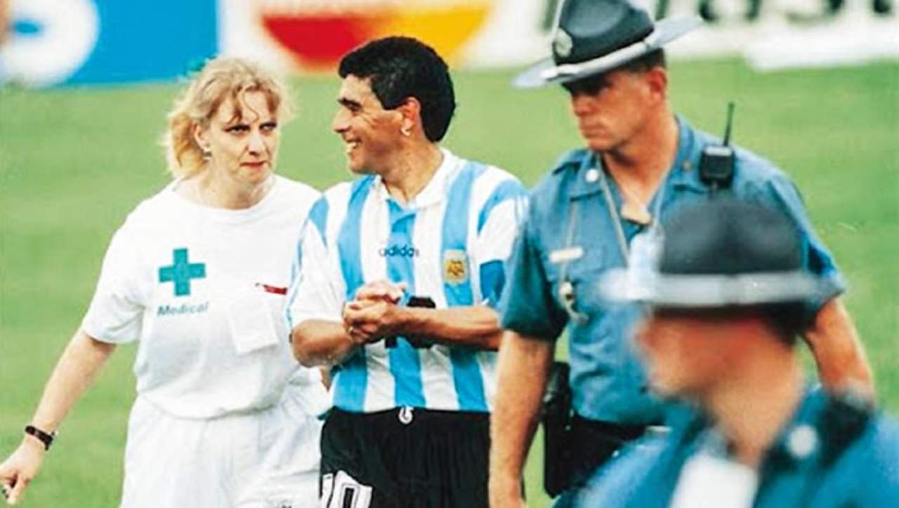 'Juro por mis hijas que yo no me drogué, yo no tomé ninguna sustancia como para que FIFA me deje fuera del Mundial', dijo Maradona a la prensa en aquella triste ocasión.