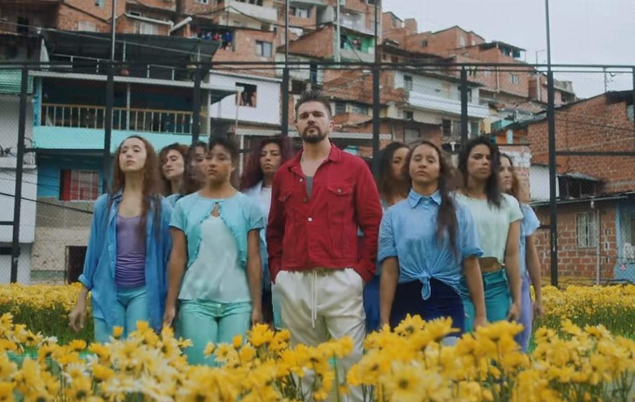 El cantautor colombiano Juanes lanzó hoy su nuevo sencillo “Pa’ dentro” con un video lleno de color. (ARCHIVO)
