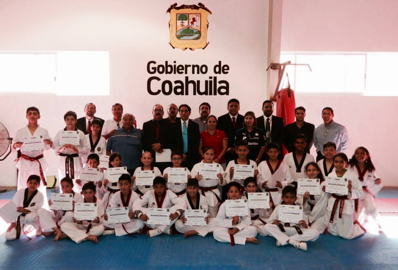 Los taekwondoínes de la Comarca Lagunera son la base de la selección Coahuila que aspira a obtener buenos resultados en Nayarit. Parte Selección Coahuila de TKD a los nacionales