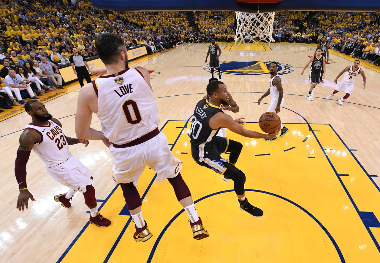 Warriors hace 'pedazos' a Cavaliers