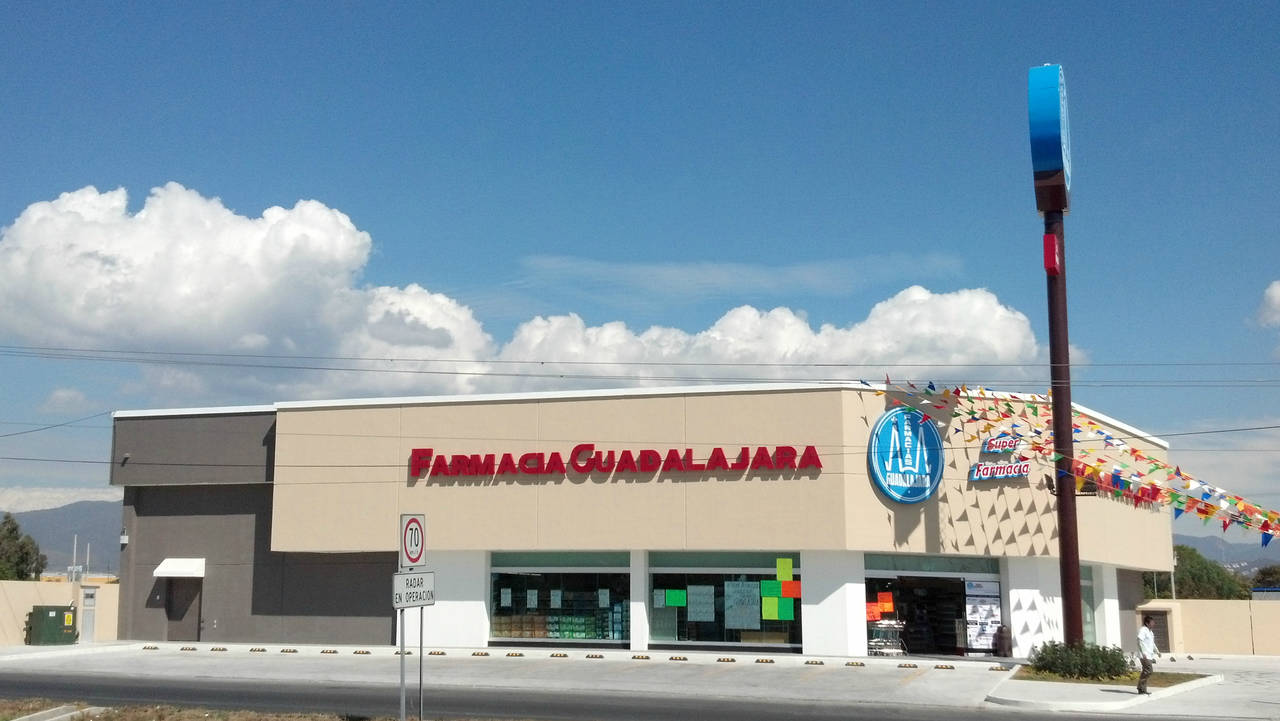 Pago. Implementa Farmacia de Guadalajara sistema de pagos. (EL SIGLO DE TORREÓN)
