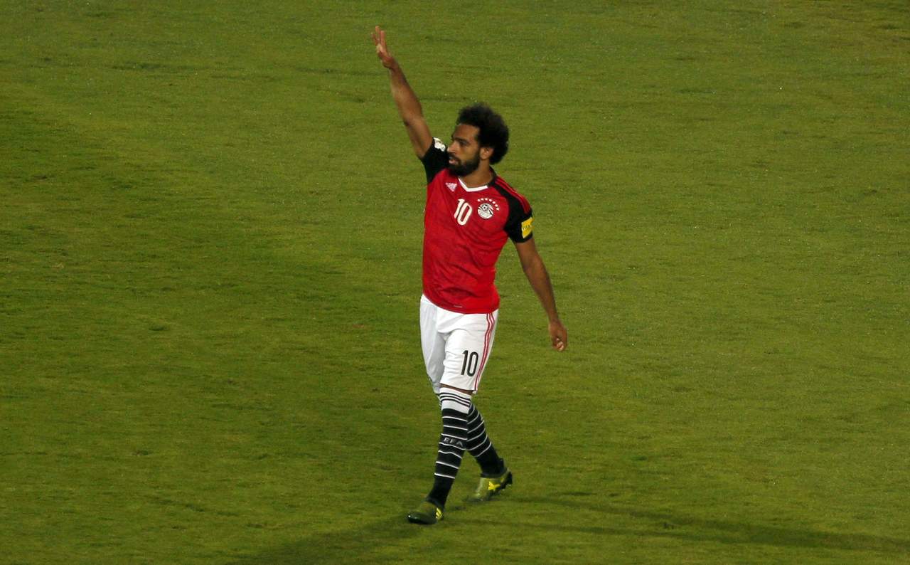 Pese a haberse lesionado en el último partido de la temporada, el atacante potenció su recuperación y podrá estar para el partido entre Egipto y Uruguay. (ARCHIVO)
