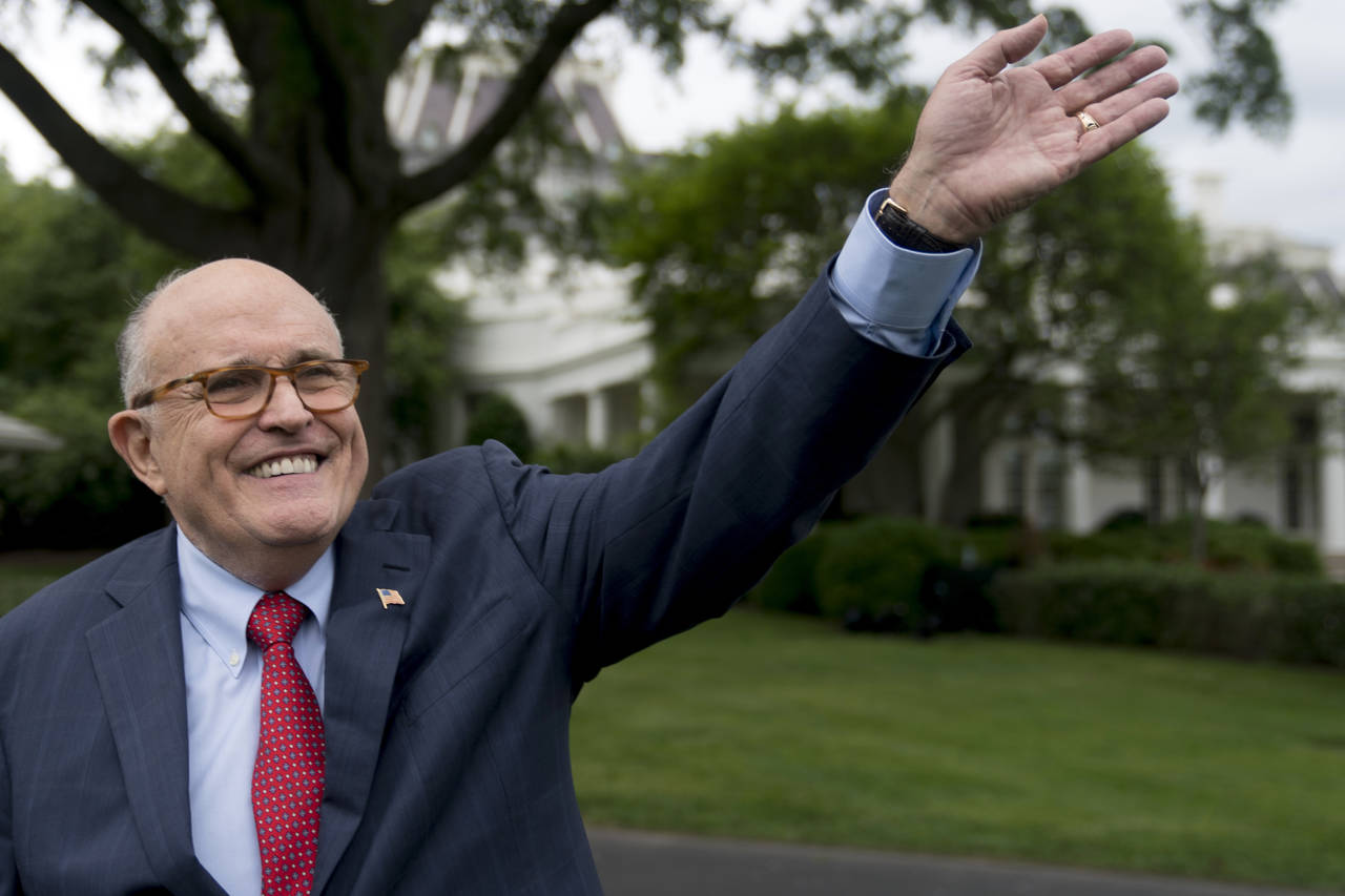 Válvula de escape. Rudy Giuliani se ha convertido en un pararrayos desde que trabaja para el equipo de Trump. (AP)