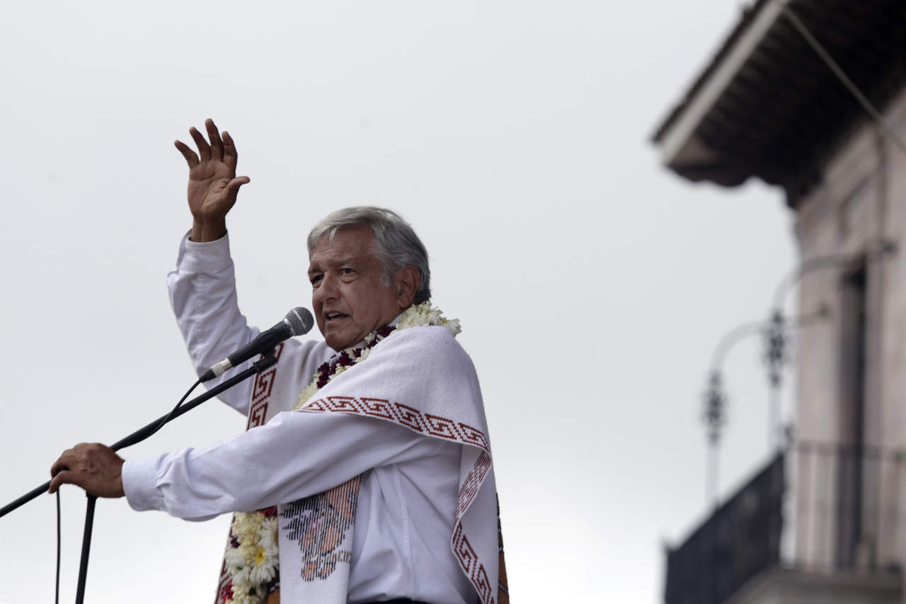 Defensa. López Obrador aseguró que en el Frente están nerviosos y desesperados. (ARCHIVO)
