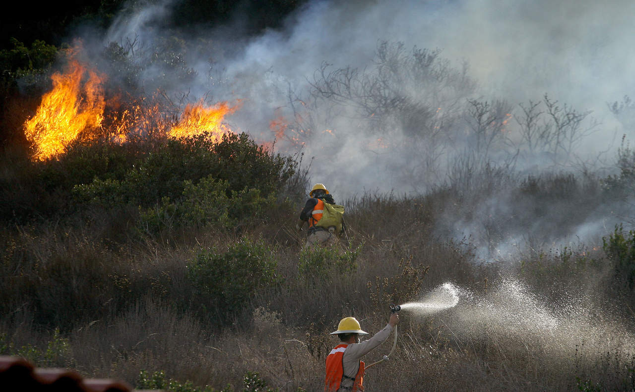 Los investigadores determinaron que los incendios fueron ocasionados por equipos que eran propiedad de PG&E, con sede en San Francisco. (ARCHIVO)