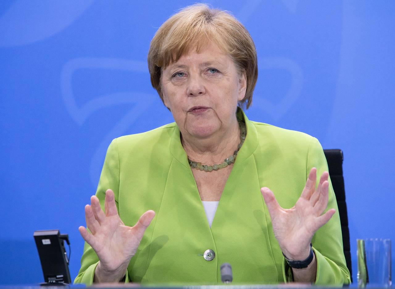Fortaleza. En la disputa comercial con EU Merkel llamó a los europeos a permanecer unidos. (EFE)