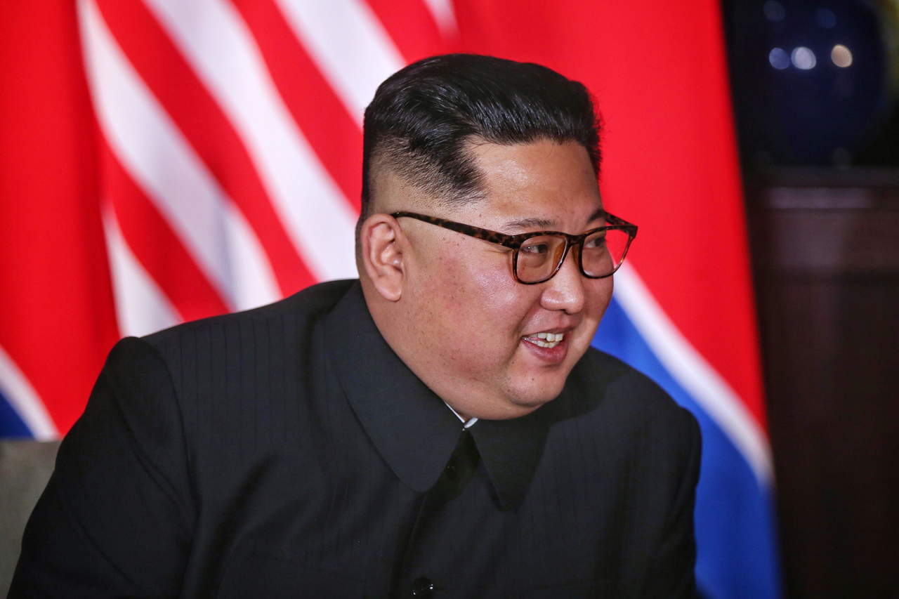 Durante la reunión celebrada en la víspera en la ciudad-estado asiática, 'Kim Jong-un invitó a Trump a visitar Pyongyang en el momento adecuado, y Trump invitó a Kim Jong-un a visitar Estados Unidos', según recoge la agencia estatal norcoreana. (EFE)