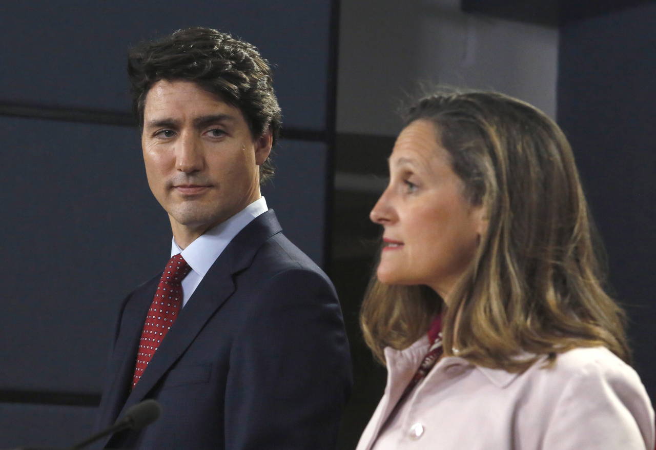 TLCAN. Justin Trudeau y Chrystia Freeland, de Canadá estiman que el escenario es complicado. (EFE)
