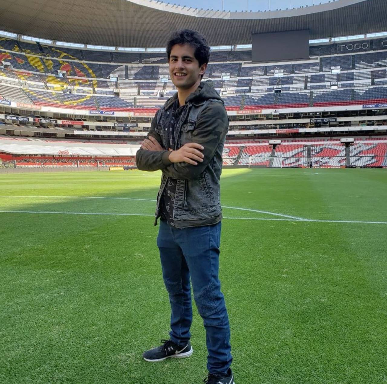 Personaje. El actor Enrique Arrizon participa en la telenovela La jefa del campeón, dando vida a un joven futbolista. (ARCHIVO)