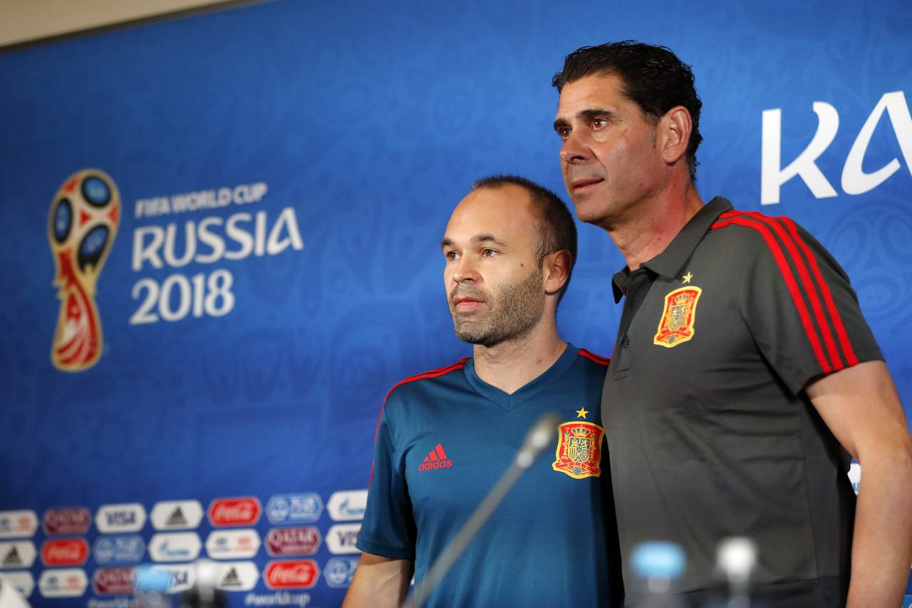 El internacional español atendió a los medios junto a Fernando Hierro, el nuevo seleccionador, en la rueda de prensa previa al encuentro de mañana contra Irán.