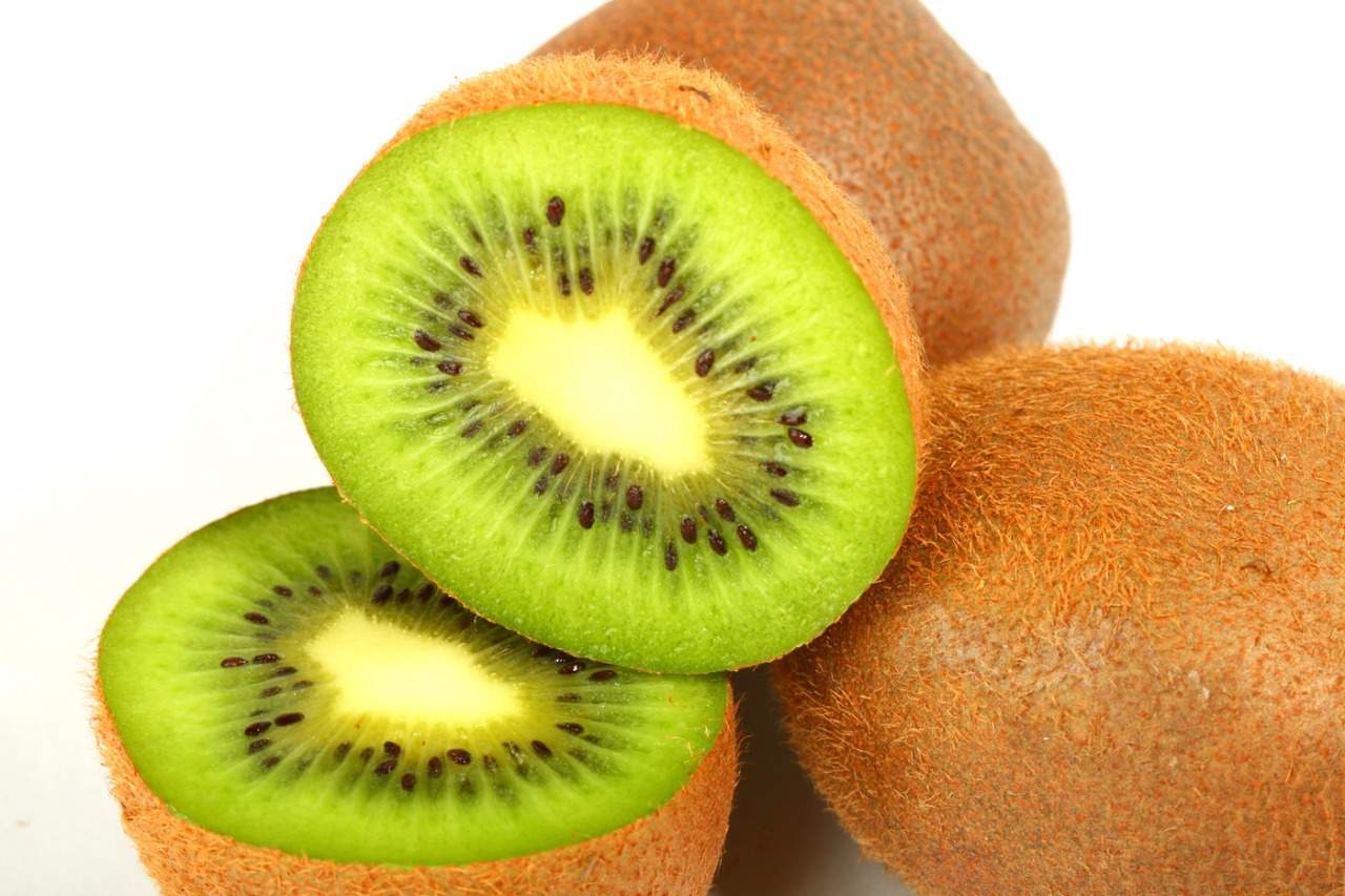 Kiwi, la fruta del deportista que ayuda a reponer energía