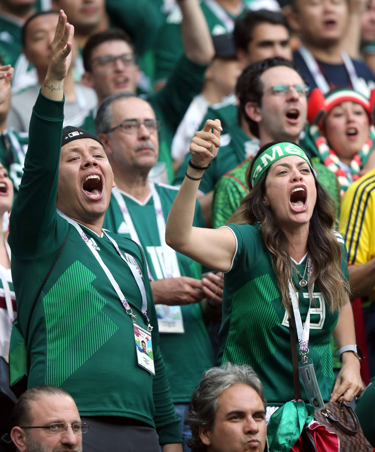 Unos cuantos aficionados mexicanos reincidieron en emitir el grito que molesta a la FIFA. FIFA multa otra vez a FMF por grito