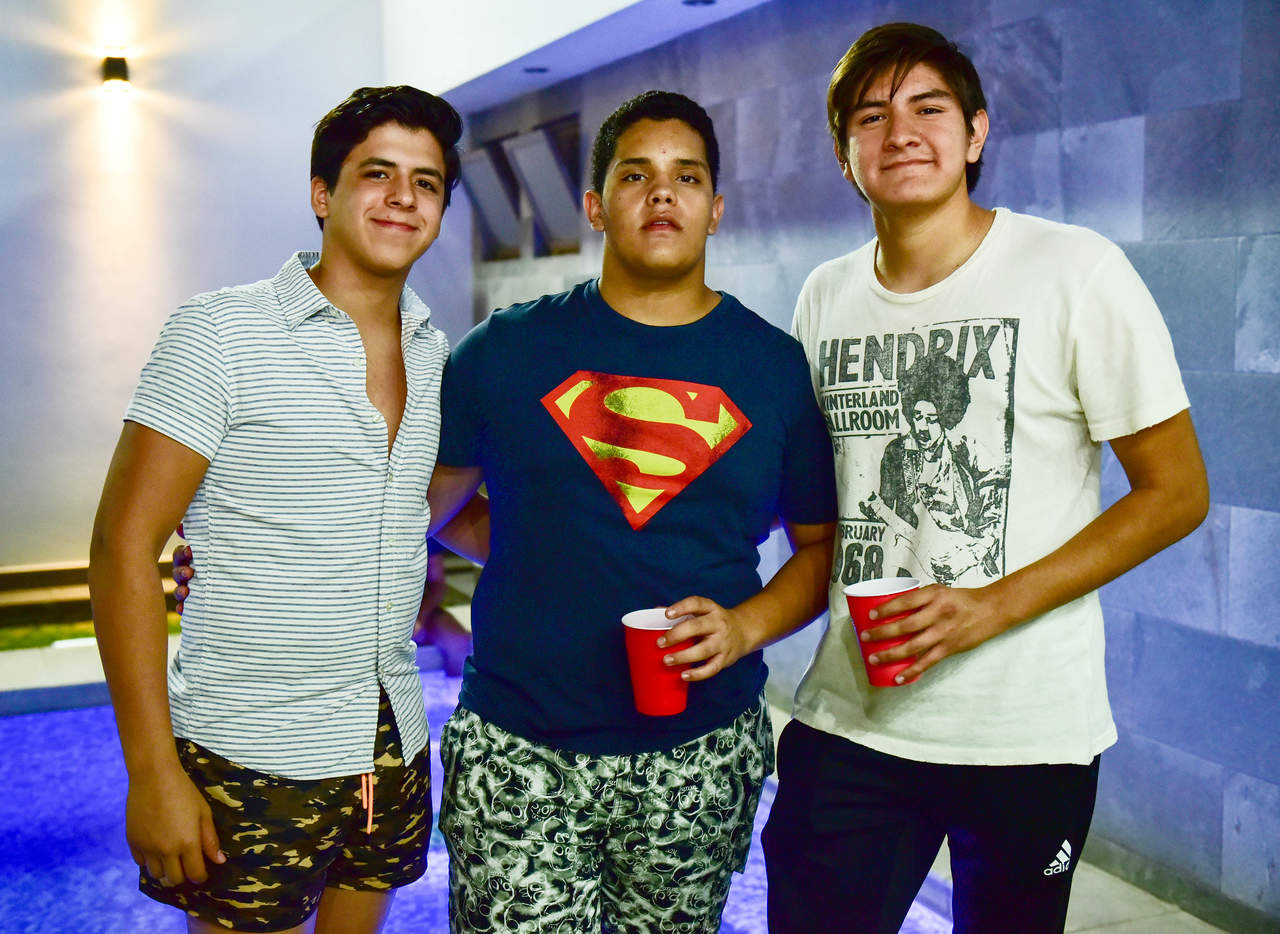 Daniel, Eduardo y Omar.