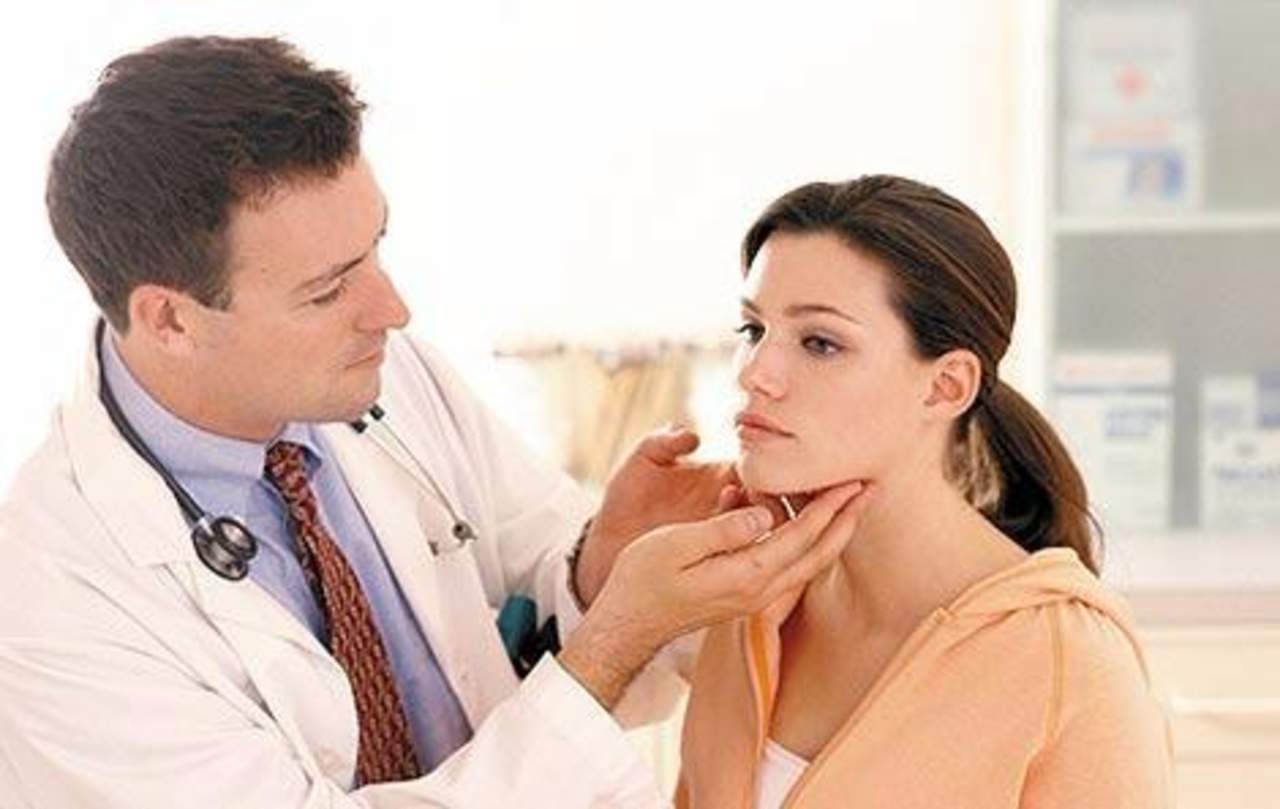 El cáncer de tiroides se presenta mas en un 80 por ciento de mujeres jóvenes y en hombres solo 20 por  ciento. (ARCHIVO)