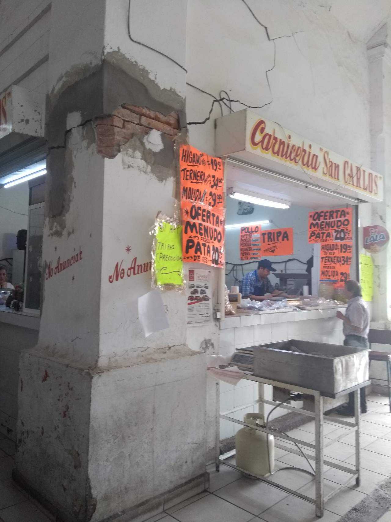 Los locatarios del Mercado Donato Guerra denunciaron los daños estructurales y el temor a un derrumbe en el interior del Mercado desde el 2017.