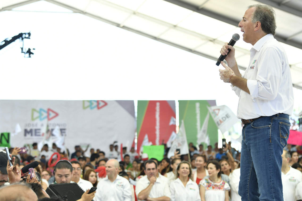 A una semana de la jornada electoral, aseveró que para construir un México seguro y de oportunidades se necesita de un gobernante con experiencia, talento y honestidad. (NOTIMEX)