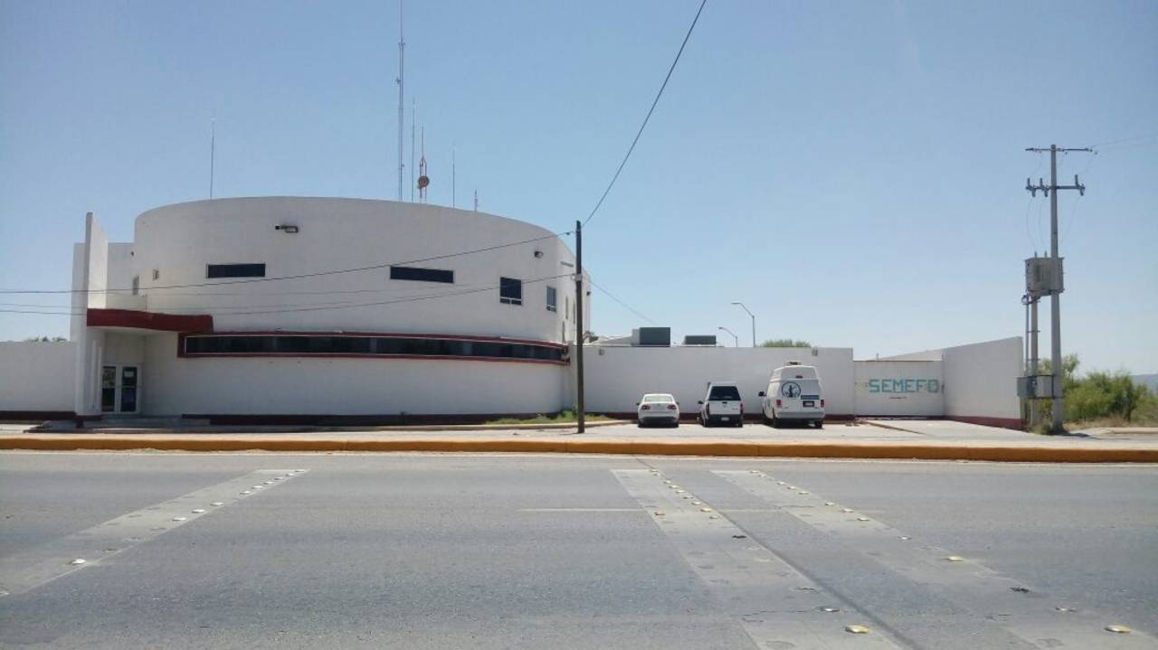 Cuerpo. Del hoy occiso fue enviado a las instalaciones del Servicio Médico Forense en Torreón.(EL SIGLO DE TORREÓN) 