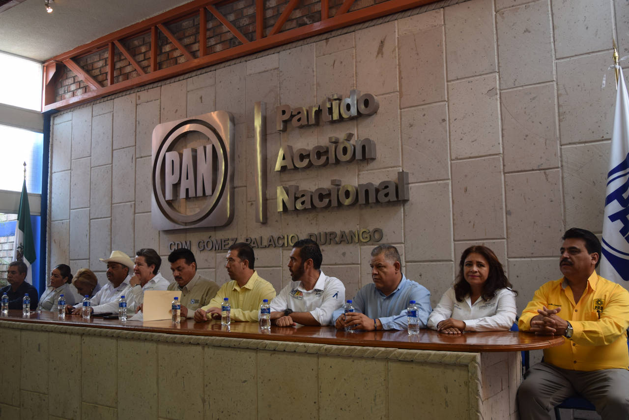 Expectativas. Para el dirigente estatal del PAN, Lorenzo Martínez, las encuestas no determinarán el resultado. (EL SIGLO DE TORREÓN) 