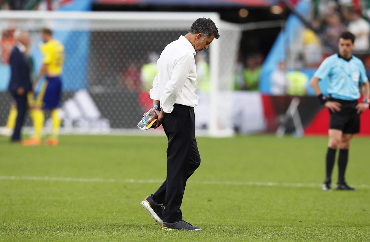 El director técnico de la selección mexicana de futbol, el colombiano Juan Carlos Osorio, dejó de lado los lamentos tras la derrota de este miércoles. (ARCHIVO)