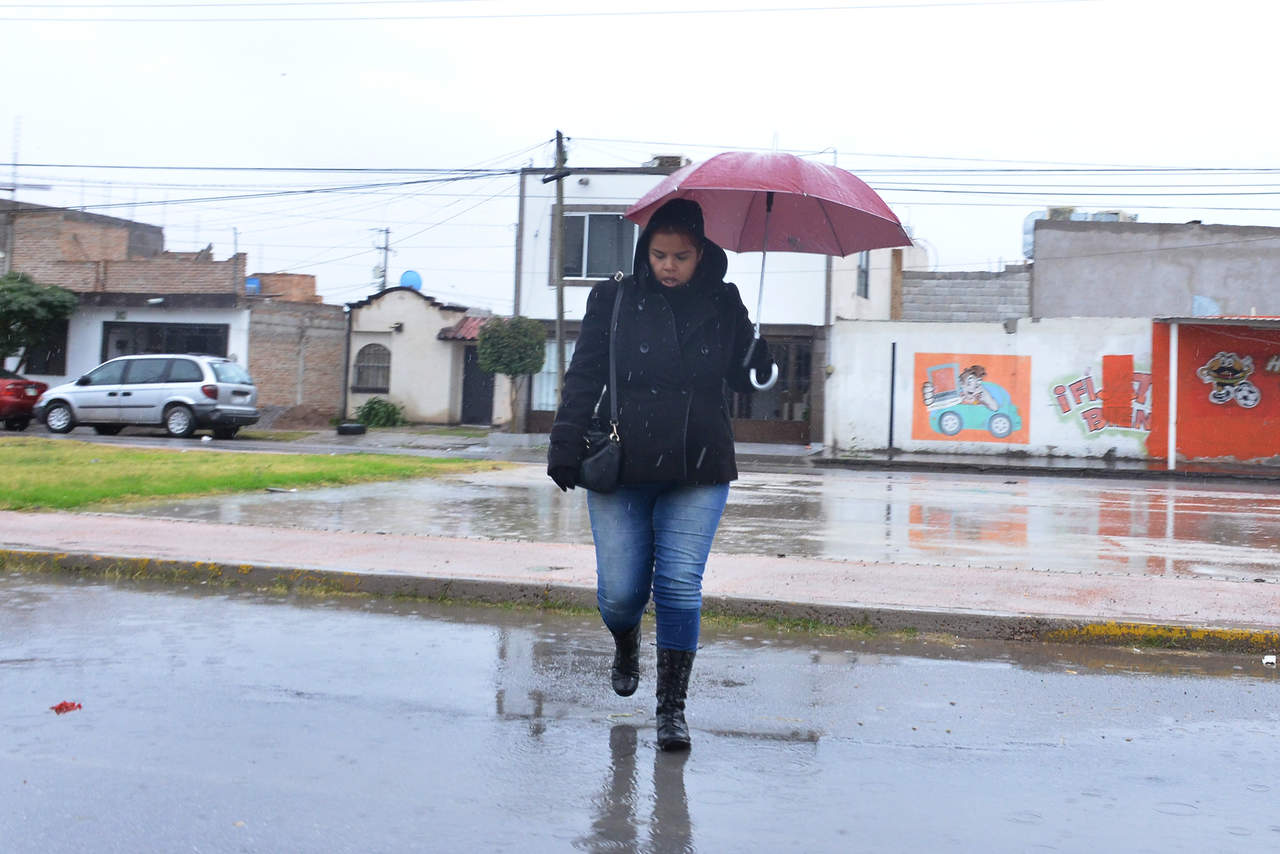 La lluvia se registró desde las 4 de la mañana de una forma intermitente hasta las 8 de la mañana de este jueves. (ARCHIVO)