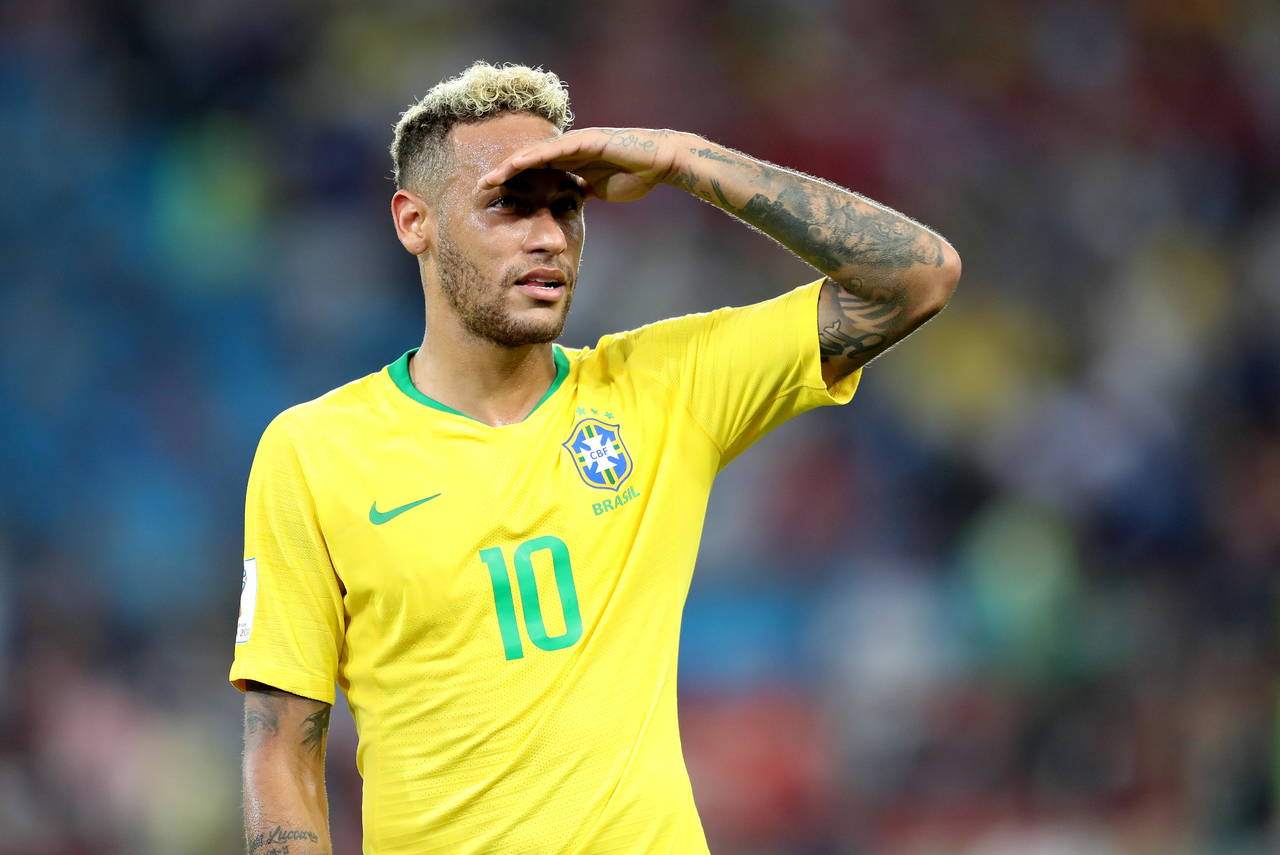 Neymar, de 26 años, debutó en mundiales en Brasil 2014. Selección brasileña finalmente ve al mejor Neymar