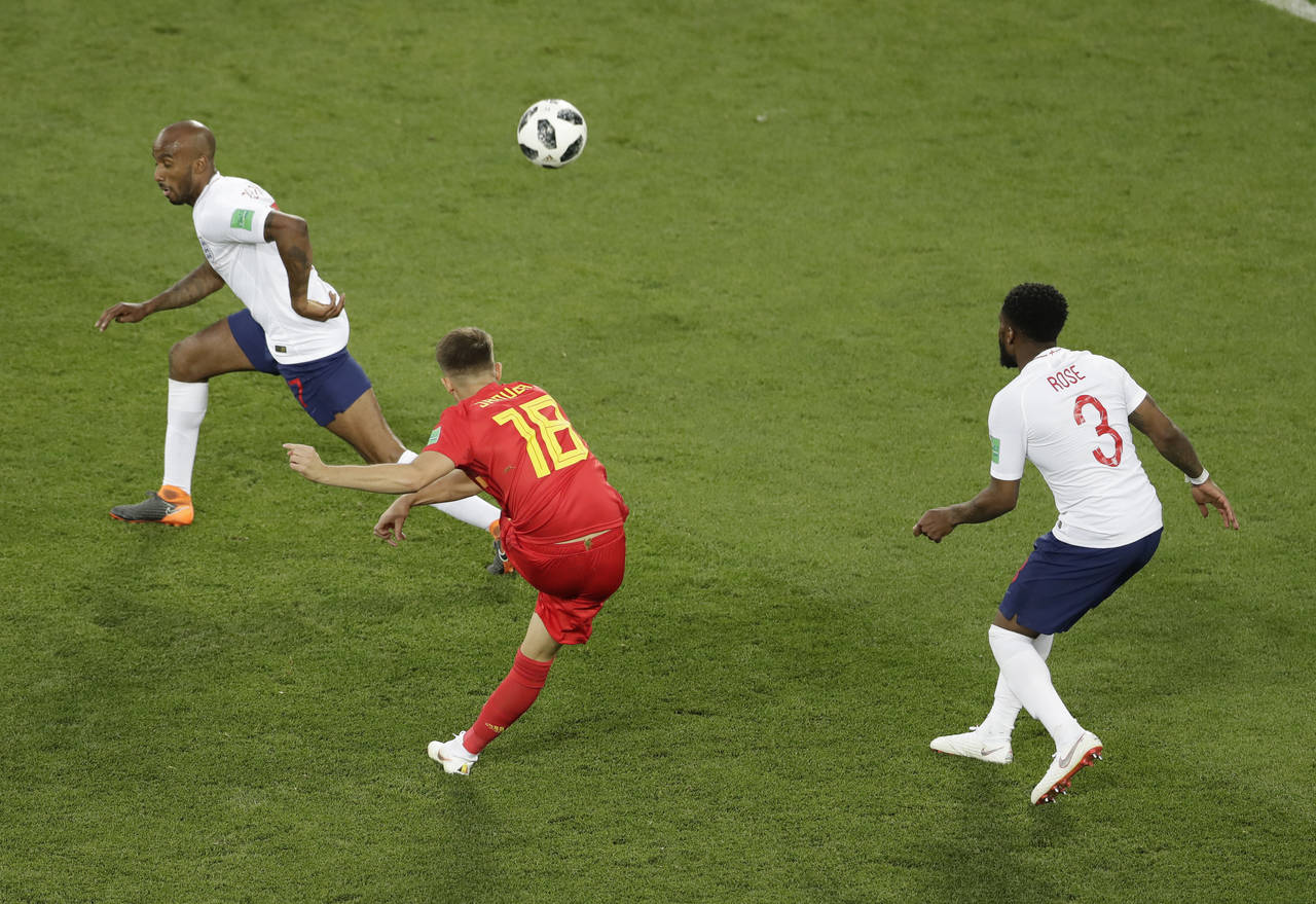 Adnan Januzaj (18) marcó el único gol del juego con un disparo de fuera del área. (AP)